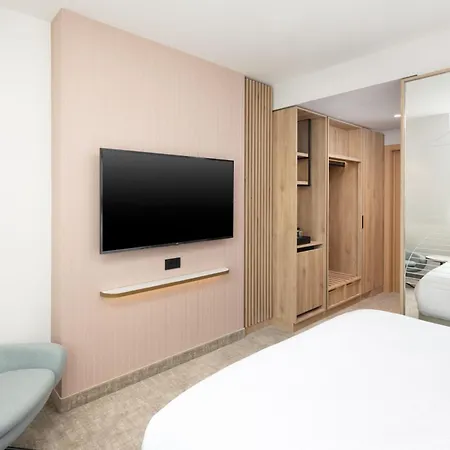 Courtyard By Marriott - Napoca Downtown 4*