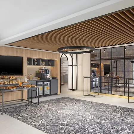 Courtyard By Marriott - Napoca Downtown Hotel 4*