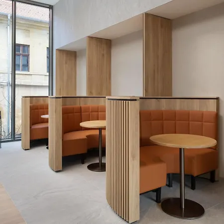 Courtyard By Marriott - Napoca Downtown 4*