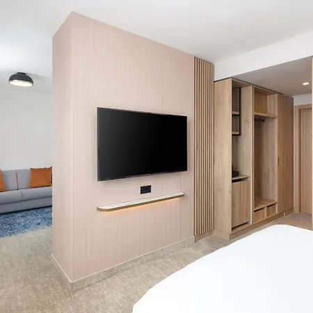 Hotell Courtyard By Marriott - Napoca Downtown 4*