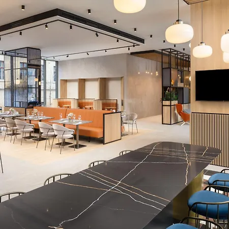Courtyard By Marriott - Napoca Downtown Hotell