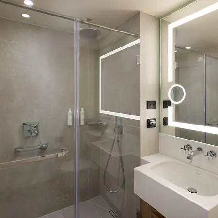 Courtyard By Marriott - Napoca Downtown Hotel 4*