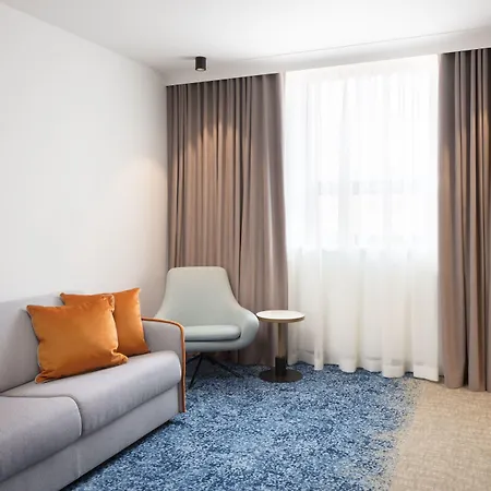 Courtyard By Marriott - Napoca Downtown Hotell 4*