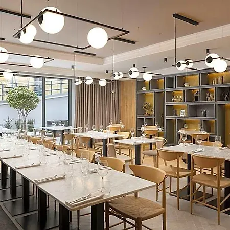 Courtyard By Marriott - Napoca Downtown 4*