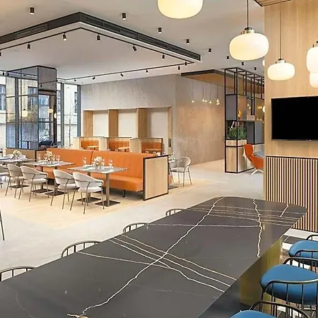 Otel Courtyard By Marriott - Napoca Downtown Kaloşvar