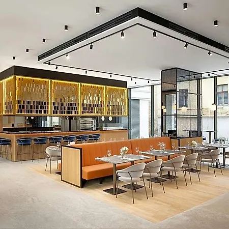 Courtyard By Marriott - Napoca Downtown Hotell