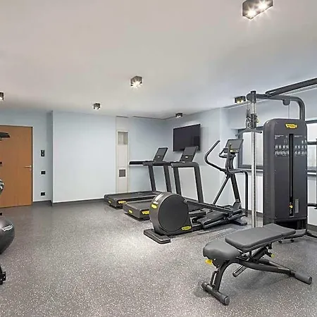 Courtyard By Marriott - Napoca Downtown Otel 4*