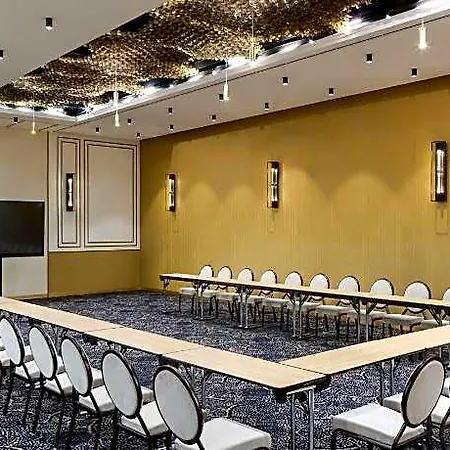 Courtyard By Marriott - Napoca Downtown