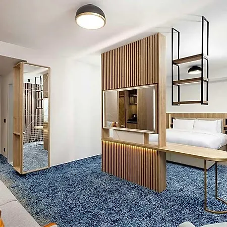 Courtyard By Marriott - Napoca Downtown 4* Kaloşvar
