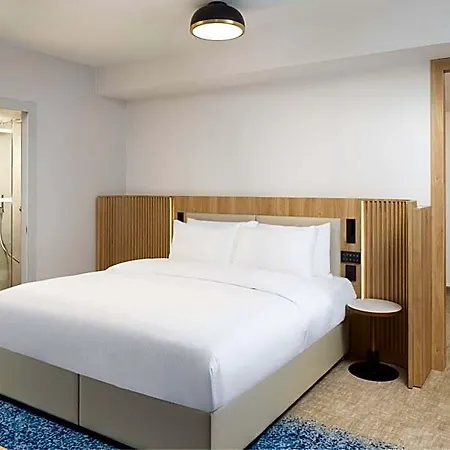 Courtyard By Marriott - Napoca Downtown Otel 4*
