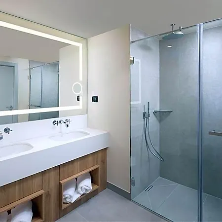 Courtyard By Marriott - Napoca Downtown Kaloşvar