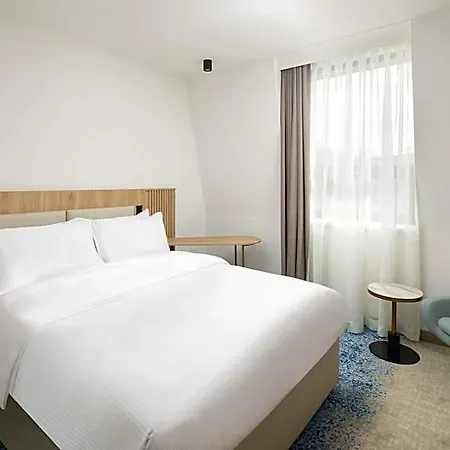 Courtyard By Marriott - Napoca Downtown 4* Kaloşvar