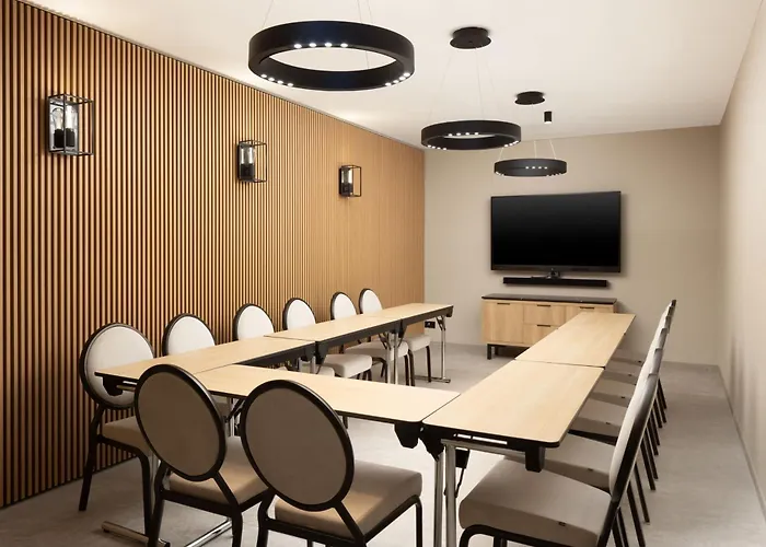 Courtyard By Marriott - Napoca Downtown 4*