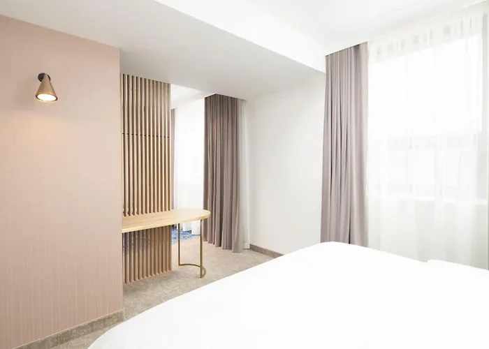 Courtyard By Marriott - Napoca Downtown Hotel