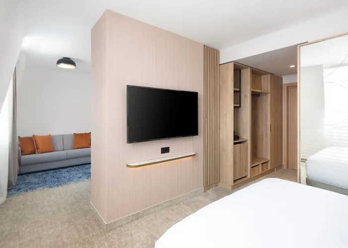 Hotel Courtyard By Marriott - Napoca Downtown 4*