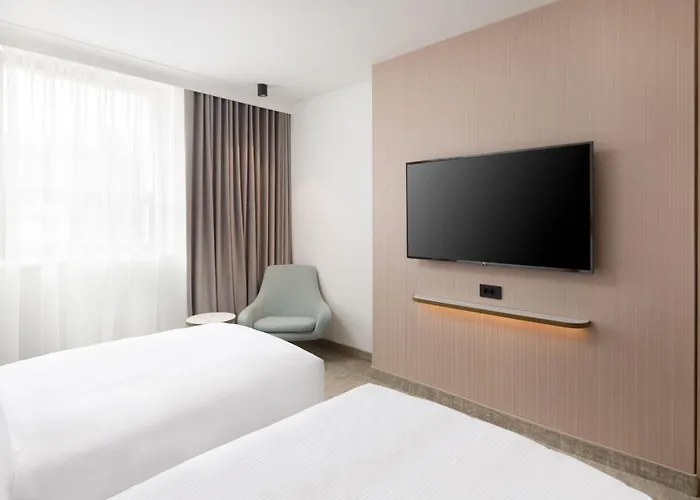 Courtyard By Marriott - Napoca Downtown 4*