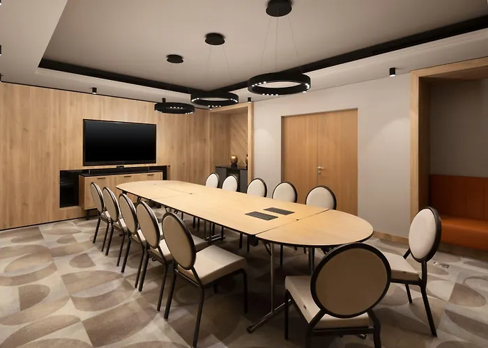 Courtyard By Marriott - Napoca Downtown Hotel 4*